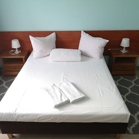 Hotel Duka Варшава Экстерьер фото